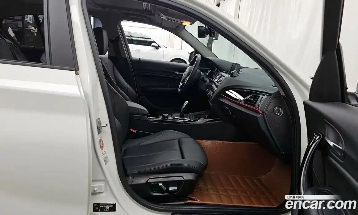 BMW 1 серия 2016 2.0 автомат (гидро), фото 11