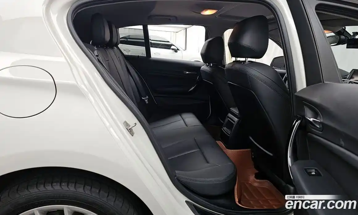 BMW 1 серия 2016 2.0 автомат (гидро), фото 12