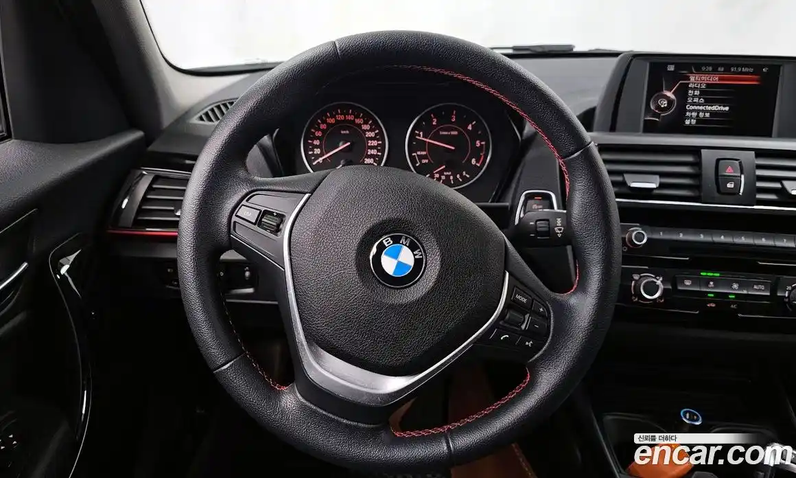 BMW 1 серия 2016 2.0 автомат (гидро), фото 13