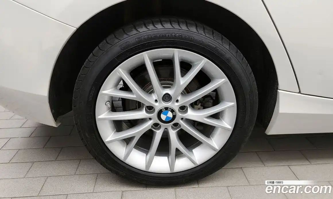 BMW 1 серия 2016 2.0 автомат (гидро), фото 5