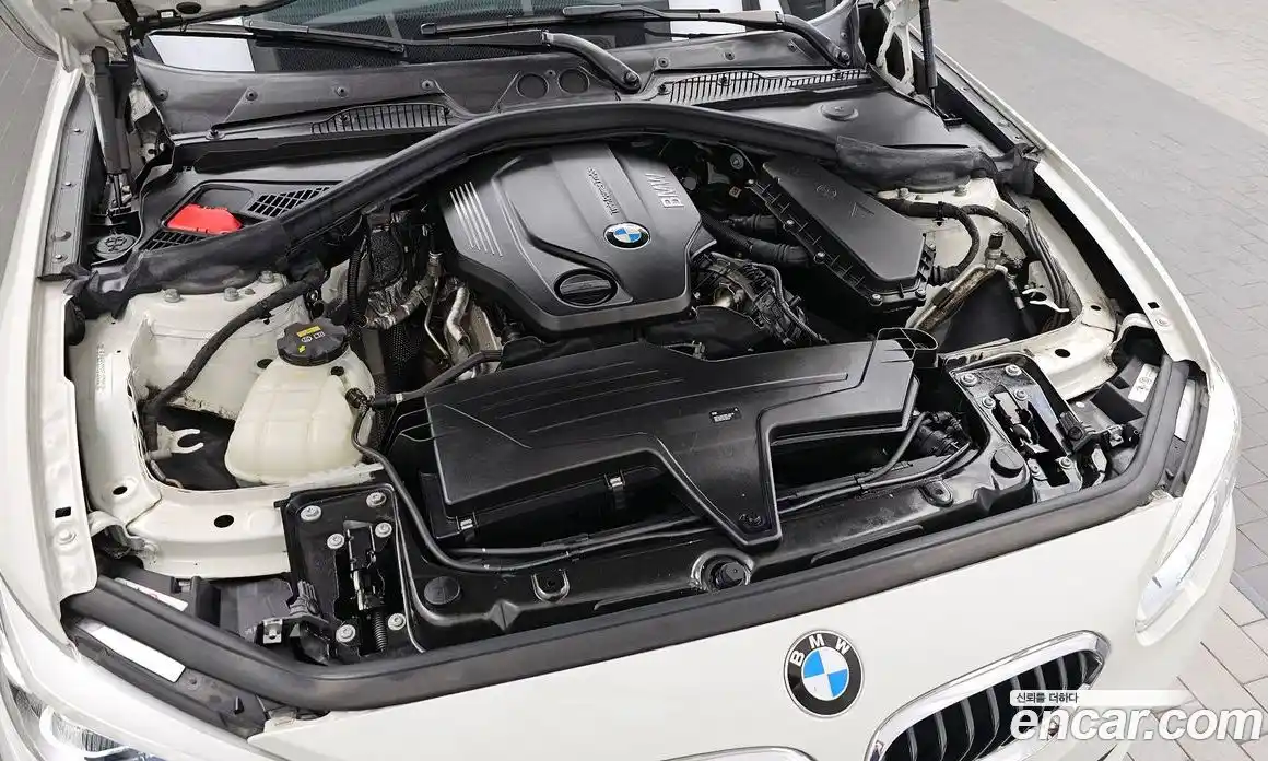 BMW 1 серия 2016 2.0 автомат (гидро), фото 6