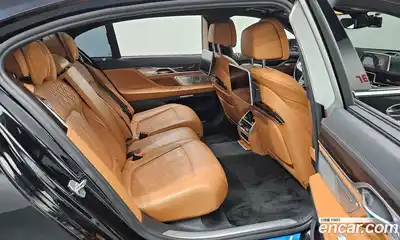 BMW 7 серия 2018 4.4 автомат (гидро), миниатюра 11