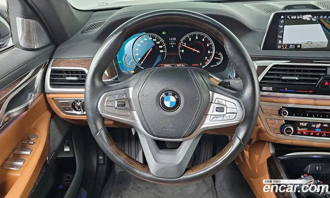 BMW 7 серия 2018 4.4 автомат (гидро), фото 13