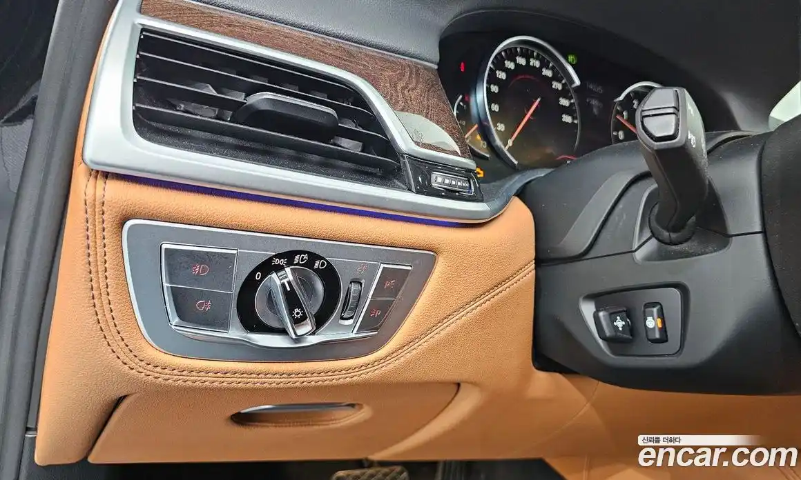 BMW 7 серия 2018 4.4 автомат (гидро), фото 20