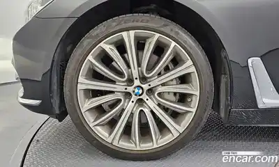 BMW 7 серия 2018 4.4 автомат (гидро), миниатюра 5