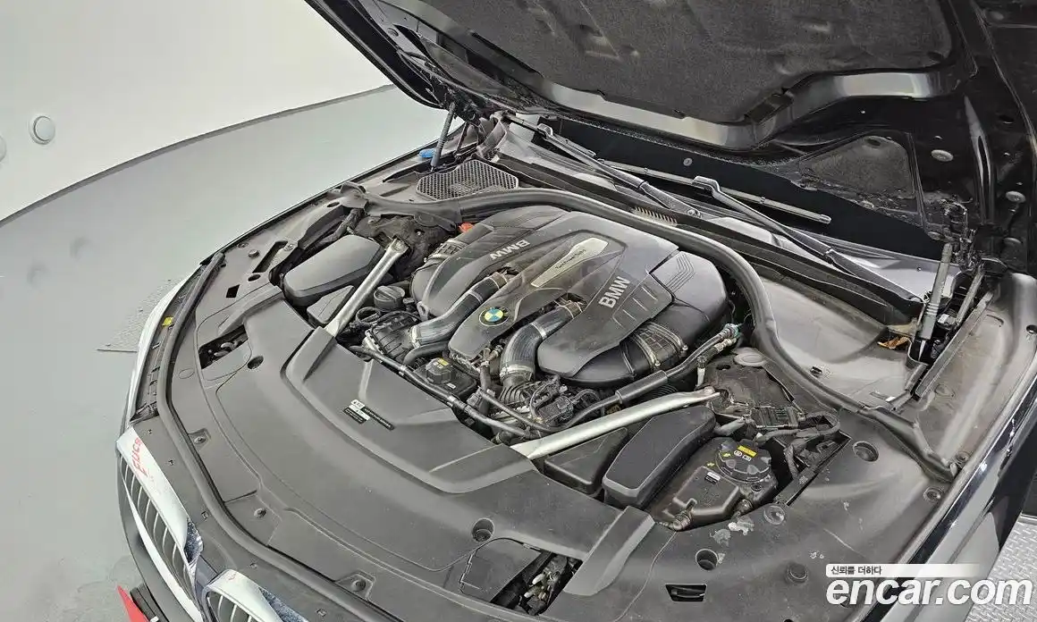 BMW 7 серия 2018 4.4 автомат (гидро), фото 6