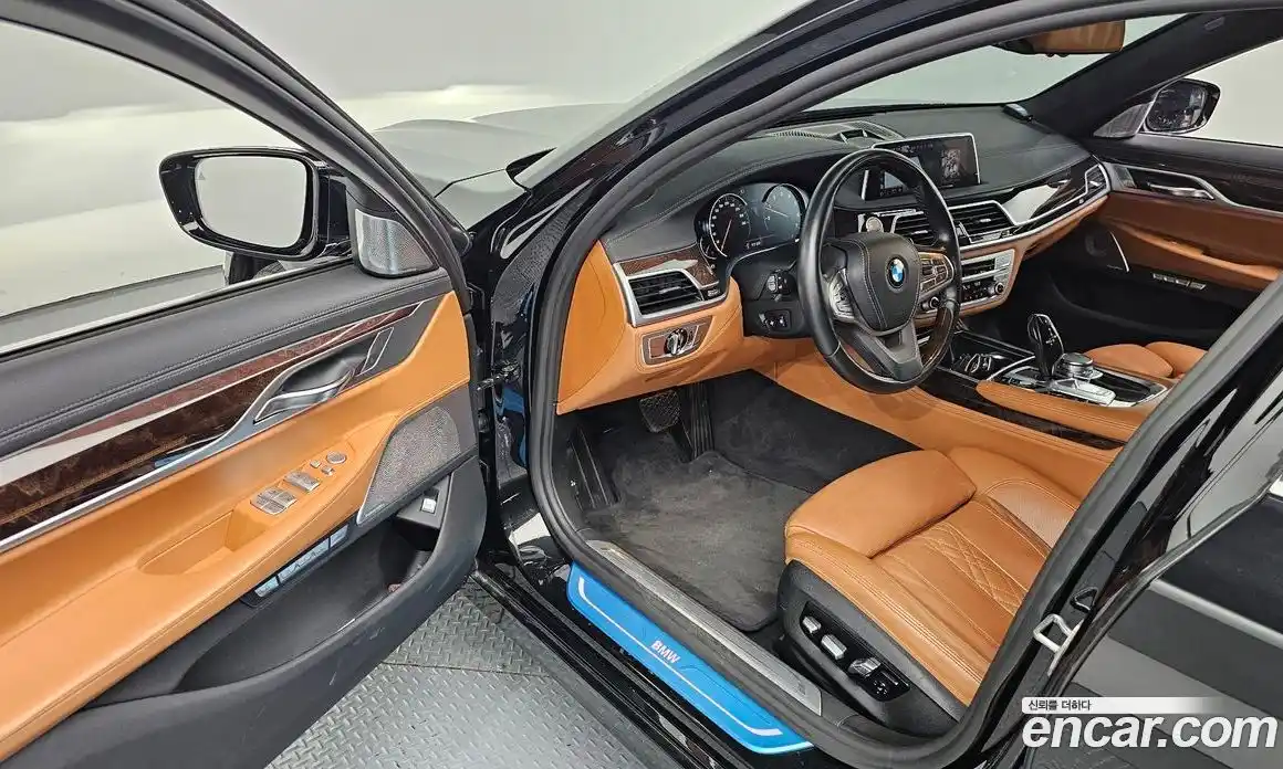 BMW 7 серия 2018 4.4 автомат (гидро), фото 10