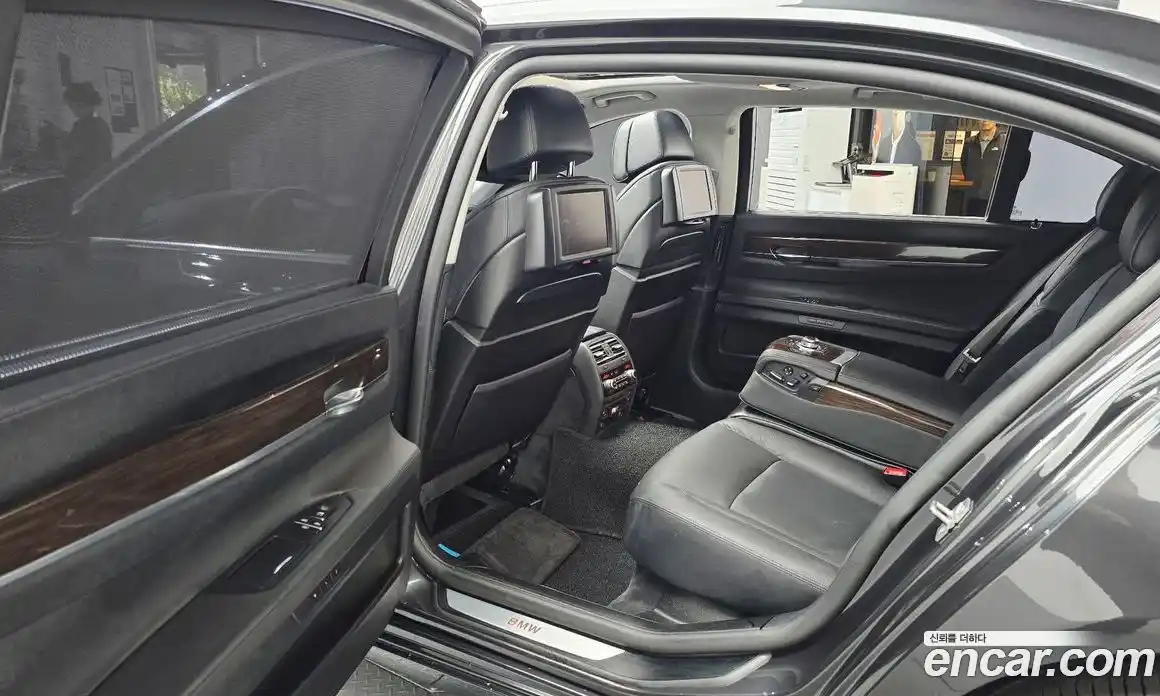 BMW 7 серия 2010 3.0 автомат (гидро), фото 11
