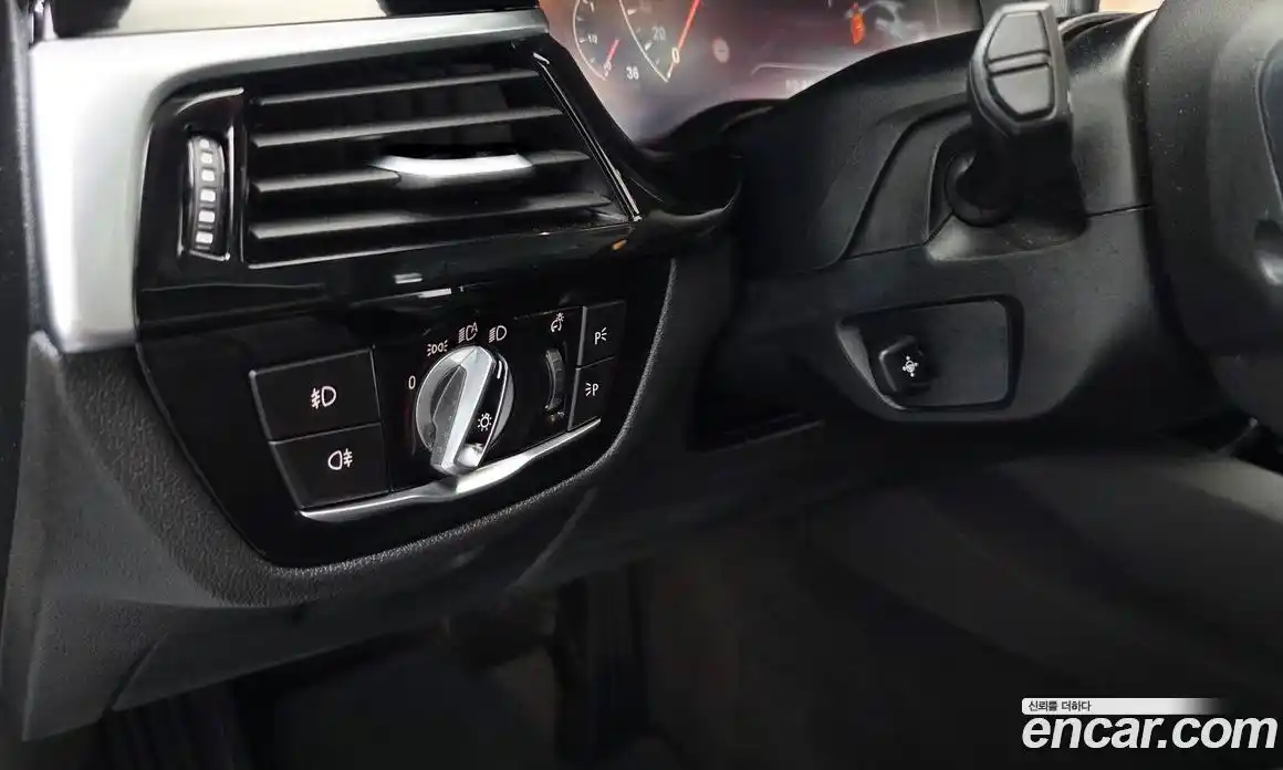 BMW 5 серия 2019 2.0 автомат (гидро), фото 25