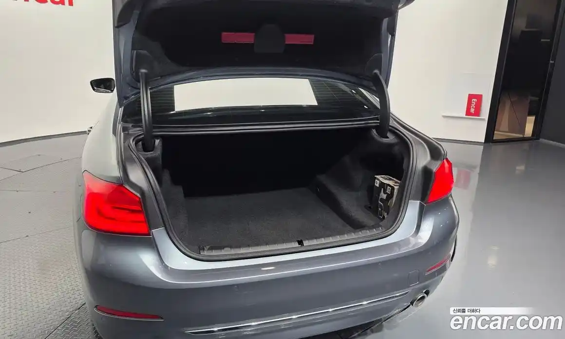 BMW 5 серия 2019 2.0 автомат (гидро), фото 31