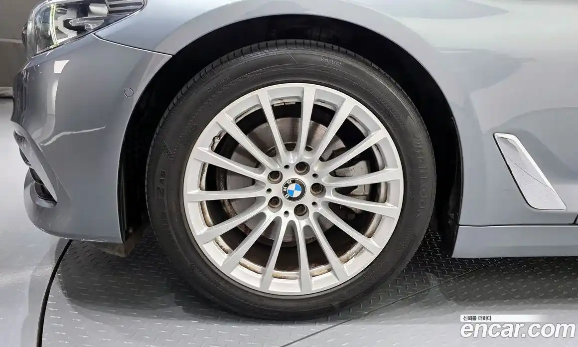BMW 5 серия 2019 2.0 автомат (гидро), фото 4