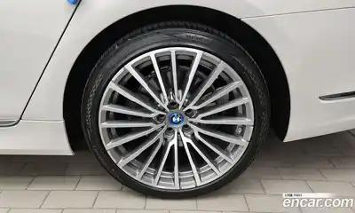BMW 7 серия 2022 3.0 автомат (гидро), миниатюра 6