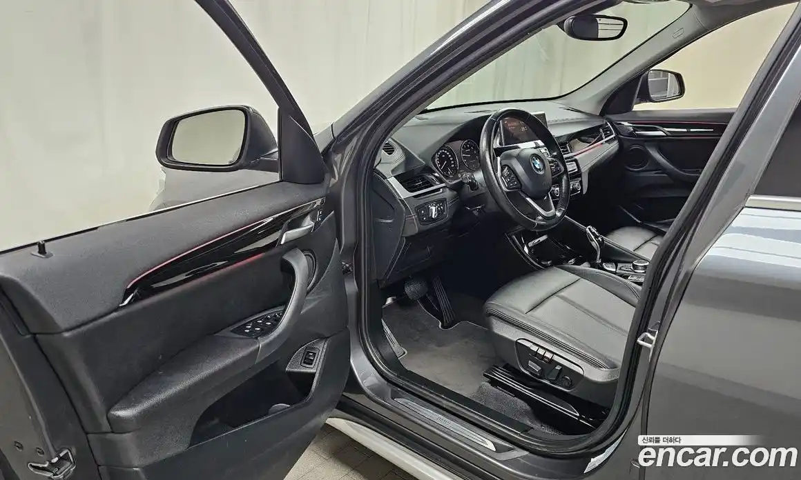 BMW X1 2022 2.0 автомат (гидро), фото 10