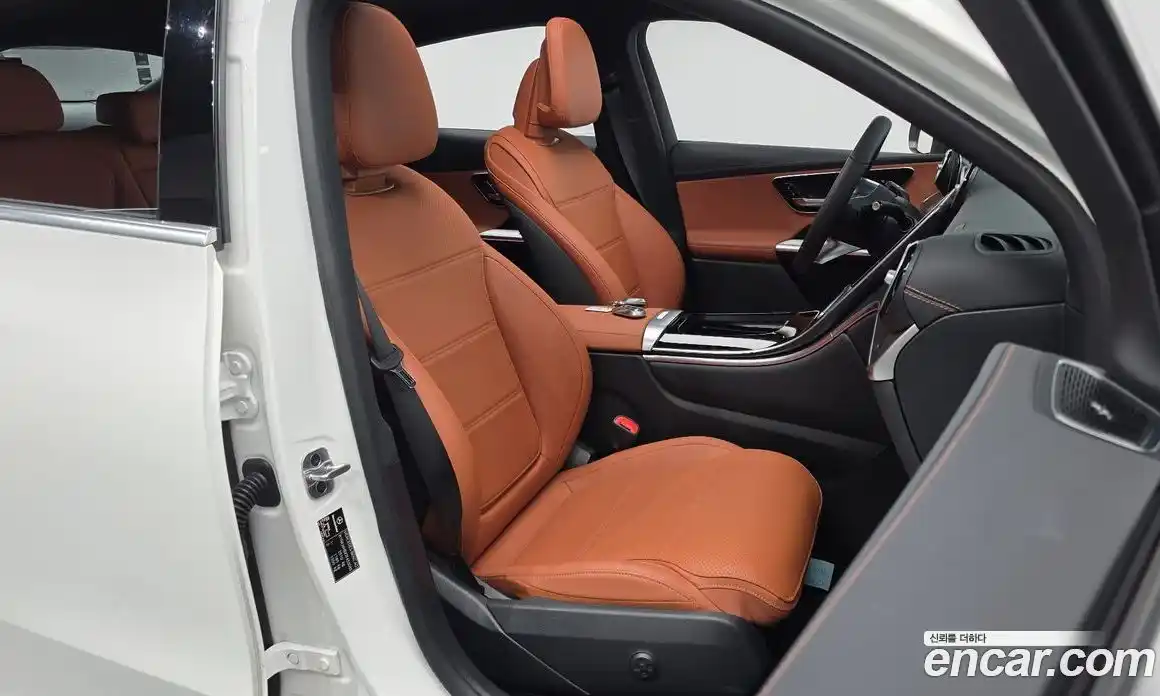 Mercedes-Benz GLC-Class 2025 2.0 автомат (гидро), фото 18
