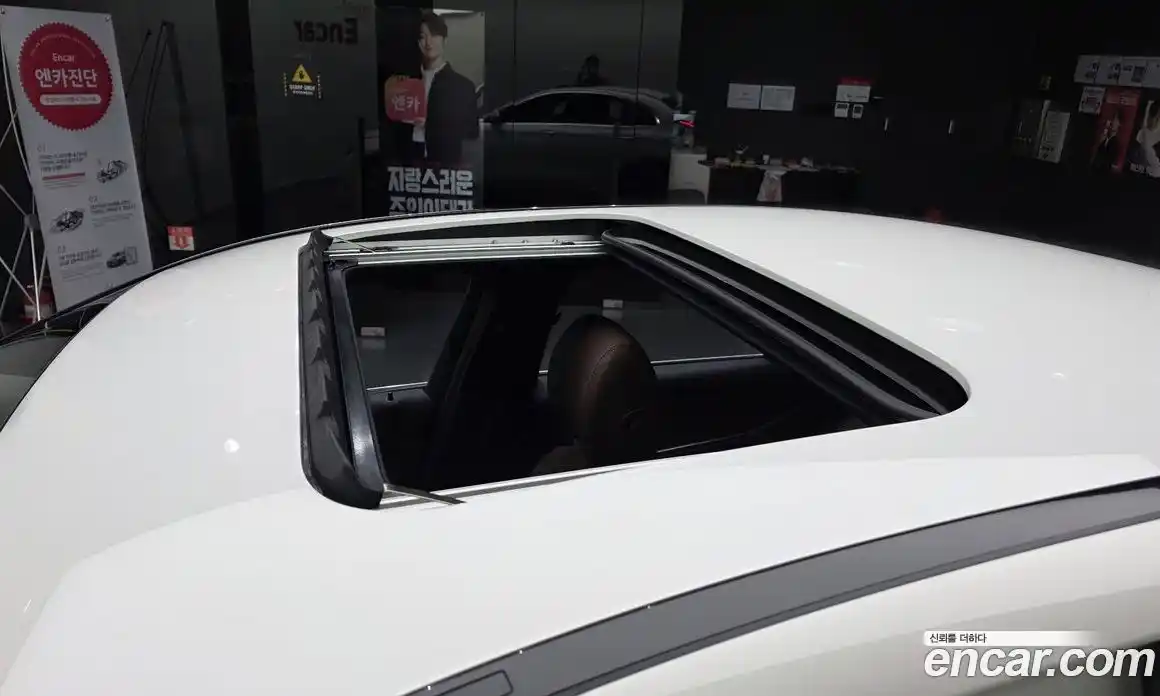 Mercedes-Benz E-Class 2023 2.0 автомат (гидро), фото 19