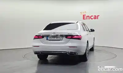 Mercedes-Benz E-Class 2023 2.0 автомат (гидро), миниатюра 4