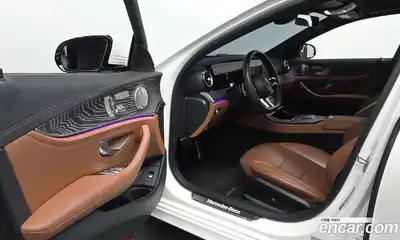 Mercedes-Benz E-Class 2021 2.0 автомат (гидро), миниатюра 12
