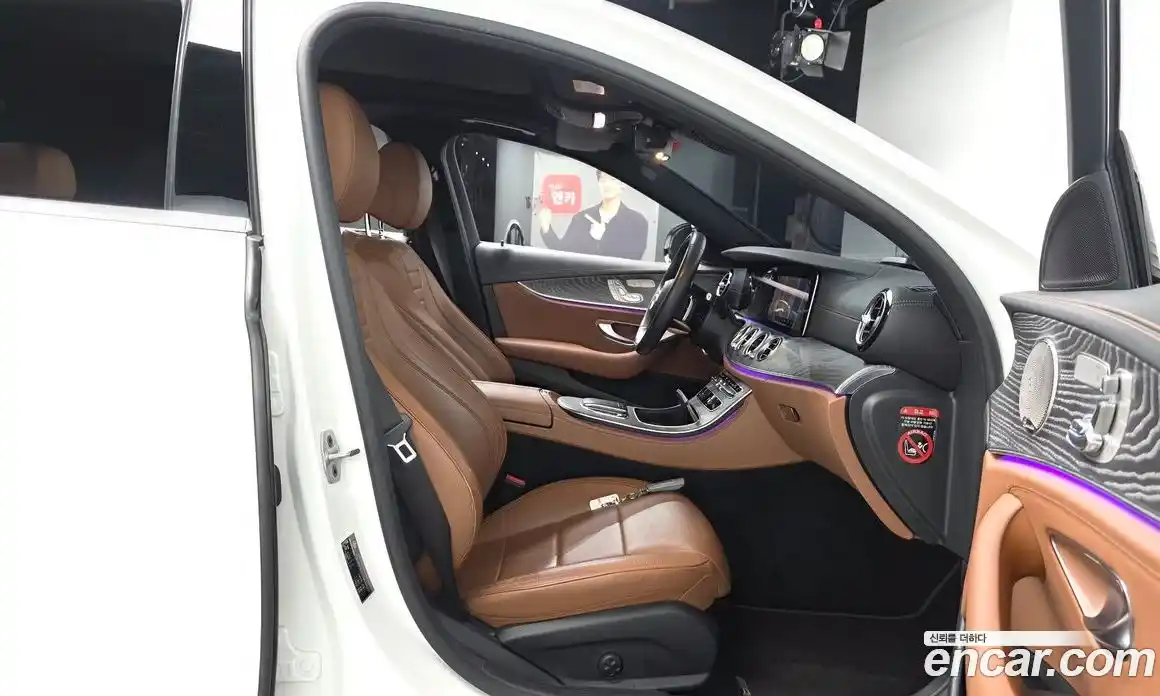 Mercedes-Benz E-Class 2021 2.0 автомат (гидро), фото 15