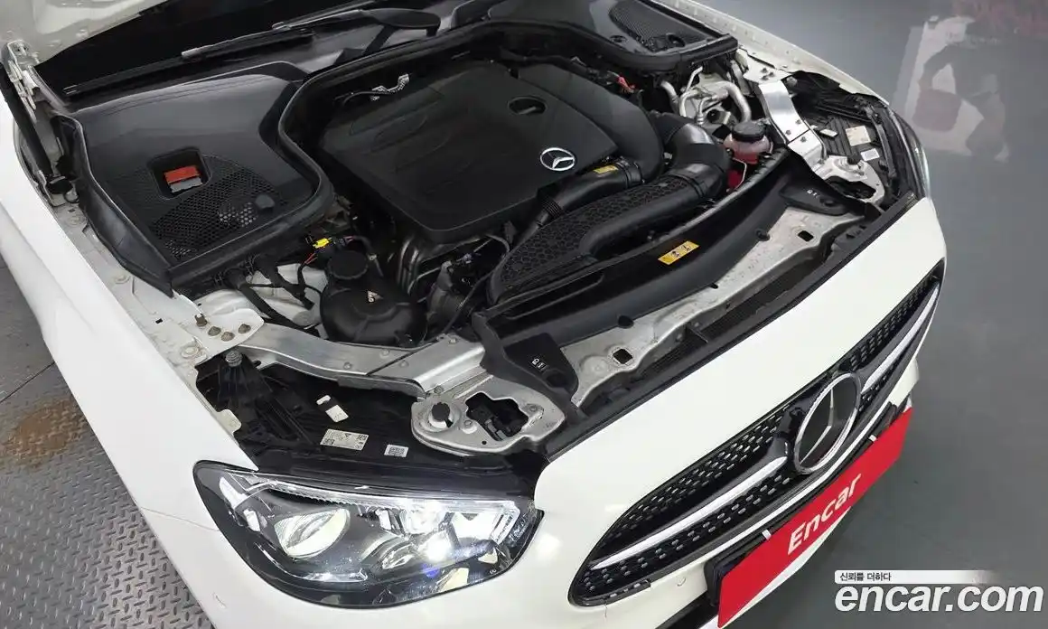 Mercedes-Benz E-Class 2021 2.0 автомат (гидро), фото 5