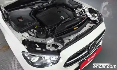 Mercedes-Benz E-Class 2021 2.0 автомат (гидро), миниатюра 5