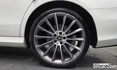 Mercedes-Benz E-Class 2021 2.0 автомат (гидро), миниатюра 6