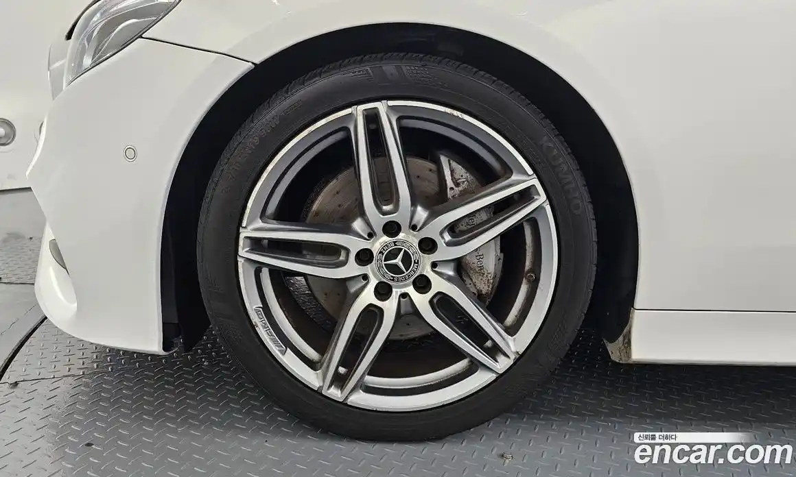 Mercedes-Benz E-Class 2018 1.9 автомат (гидро), фото 5