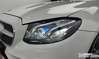 Mercedes-Benz E-Class 2018 1.9 автомат (гидро), миниатюра 8