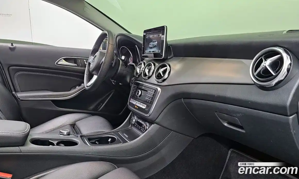 Mercedes-Benz GLA-Class 2019 2.0 гидро, фото 26 Mercedes-Benz GLA-Class 2019 2.0 гидро, фото 26