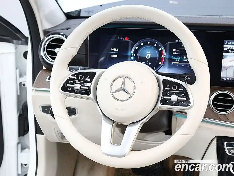 Mercedes-Benz E-Class 2019 2.0 автомат (гидро), фото 12