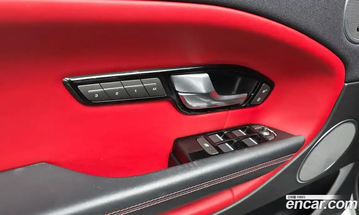 Land Rover Range Rover Evoque 2016 2.0 автомат (гидро), фото 18