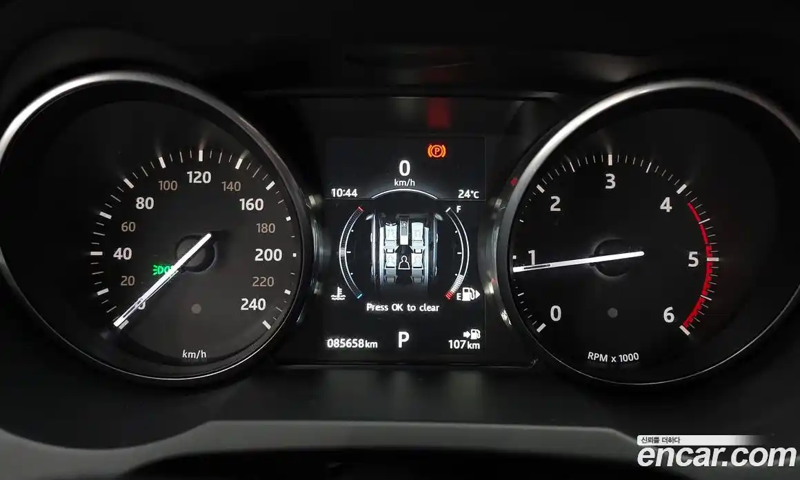 Land Rover Range Rover Evoque 2016 2.0 автомат (гидро), фото 8
