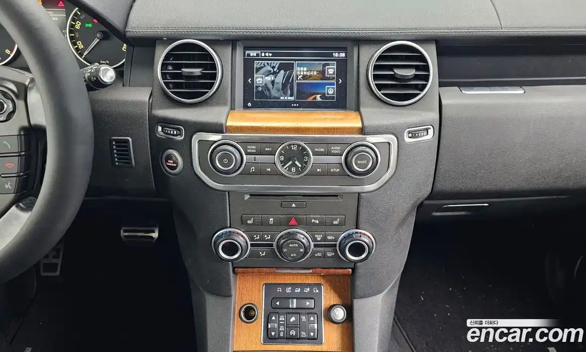 Land Rover Discovery 2015 3.0 автомат (гидро), фото 14