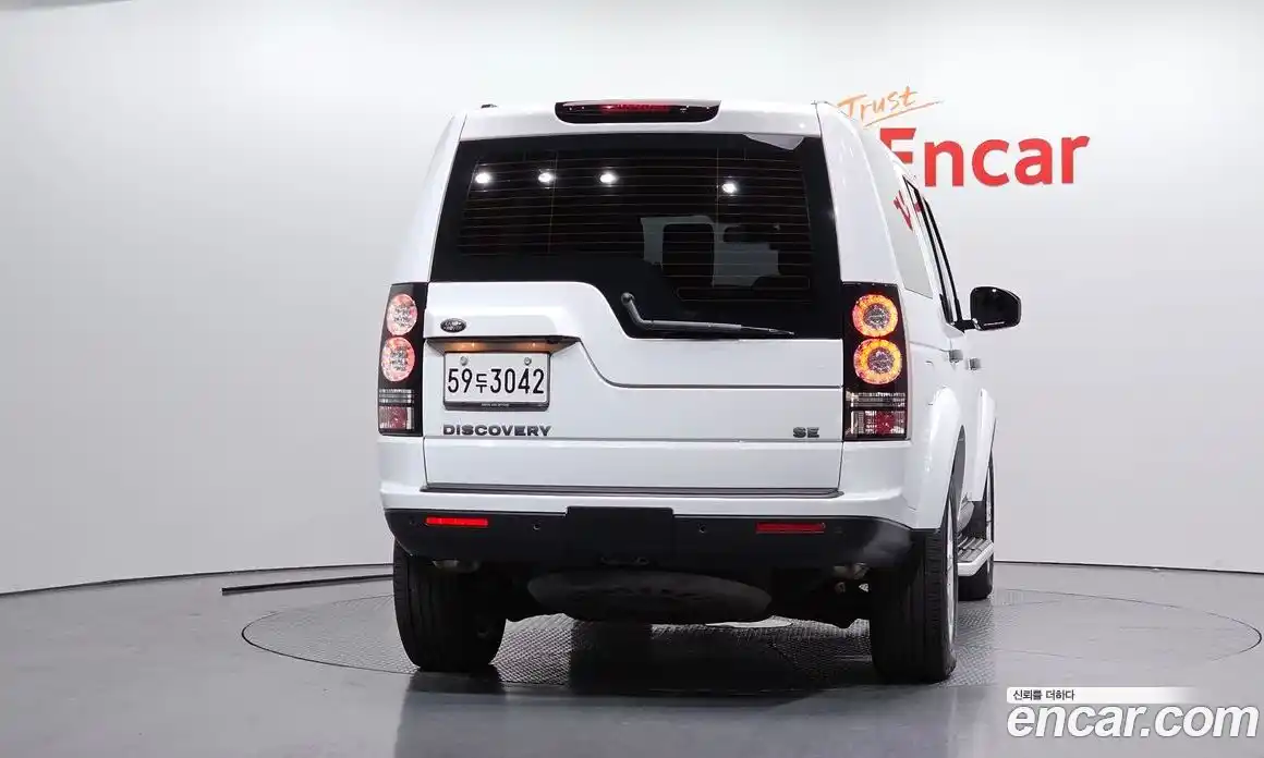 Land Rover Discovery 2015 3.0 автомат (гидро), фото 4