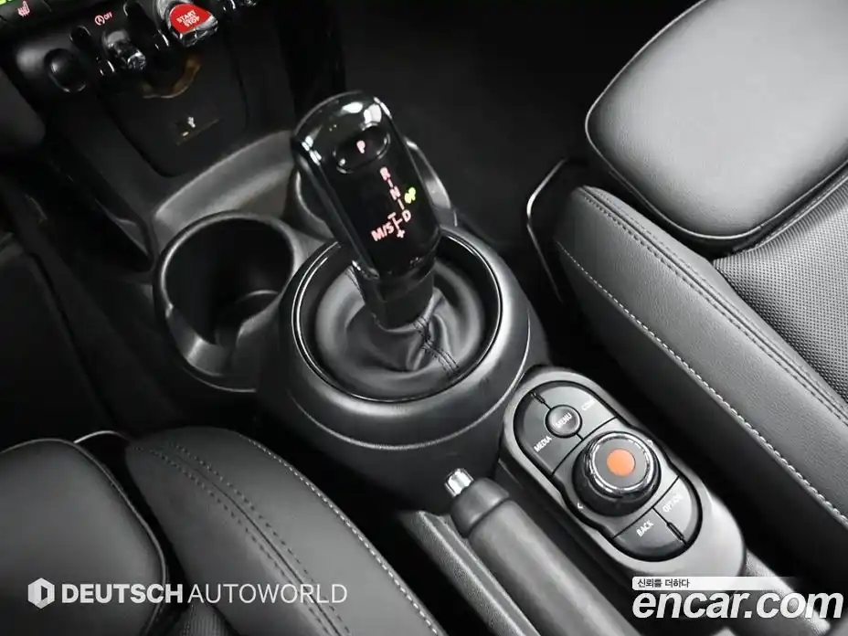 Mini Cooper 2022 1.5 автомат (гидро), фото 12