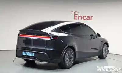 Tesla Model Y 2026 0.2 автомат (гидро), миниатюра 1