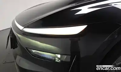 Tesla Model Y 2026 0.2 автомат (гидро), миниатюра 7