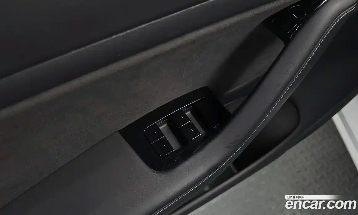 Tesla Model 3 2020 0.2 автомат (гидро), фото 32 Tesla Model 3 2020 0.2 автомат (гидро), фото 32
