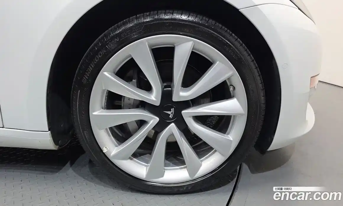 Tesla Model 3 2020 0.2 автомат (гидро), фото 5 Tesla Model 3 2020 0.2 автомат (гидро), фото 5