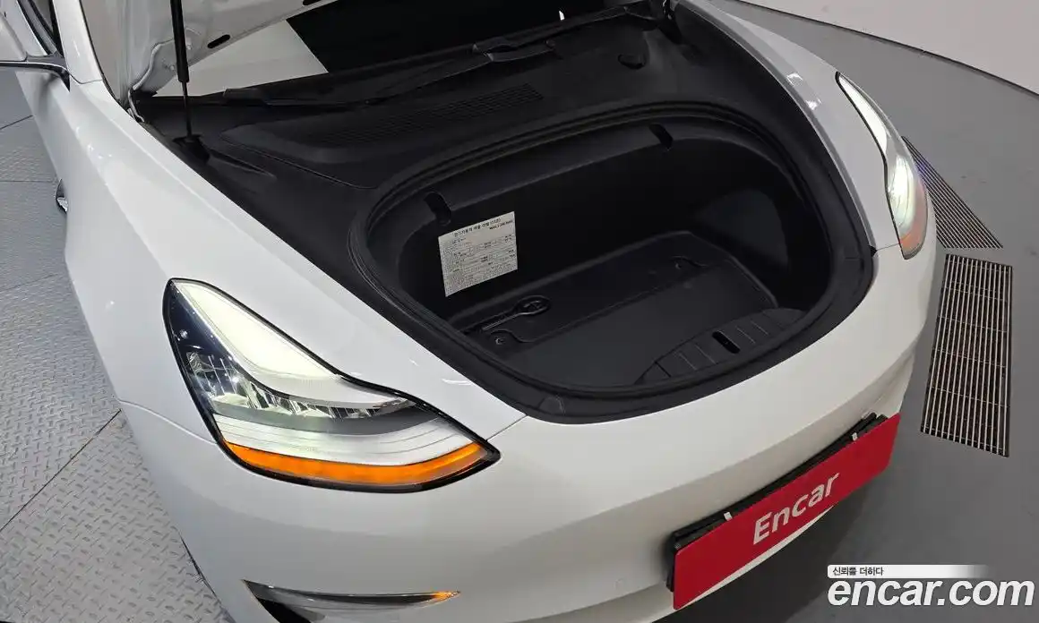 Tesla Model 3 2020 0.2 автомат (гидро), фото 6 Tesla Model 3 2020 0.2 автомат (гидро), фото 6