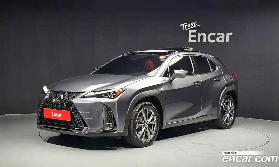 Lexus UX 2023 2.0 автомат (гидро), фото 1 Lexus UX 2023 2.0 автомат (гидро), фото 1