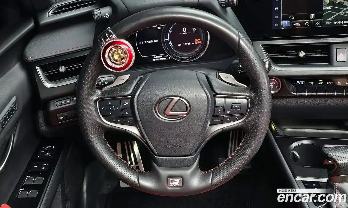 Lexus UX 2023 2.0 автомат (гидро), фото 21 Lexus UX 2023 2.0 автомат (гидро), фото 21