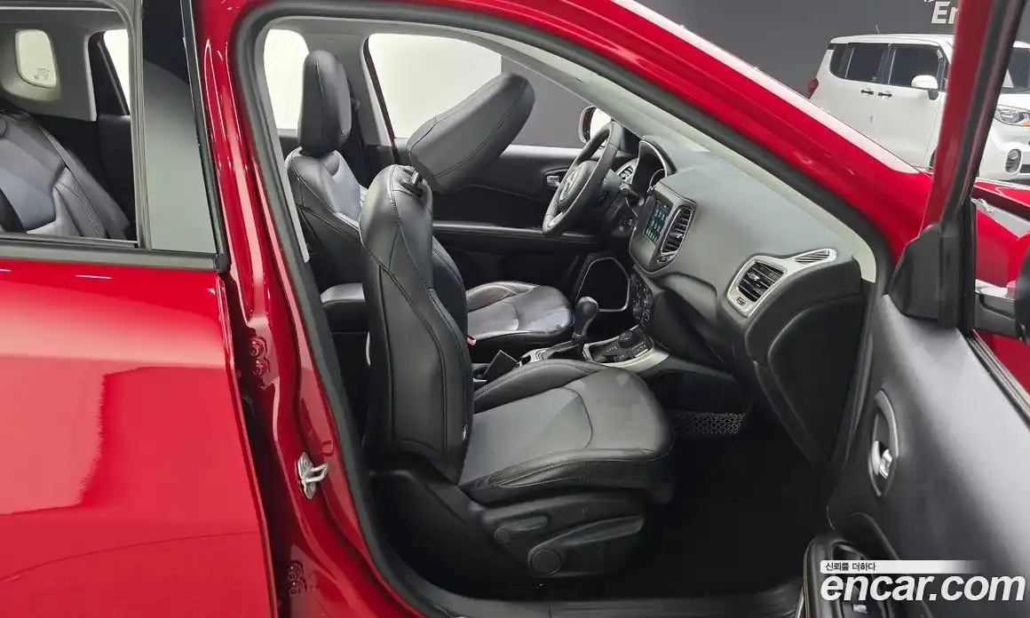 Jeep Compass 2018 2.4 автомат (гидро), фото 12