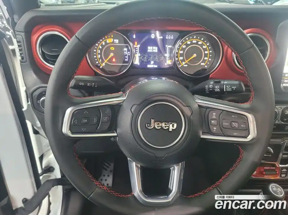 Jeep Wrangler 2023 2.0 автомат (гидро), фото 4