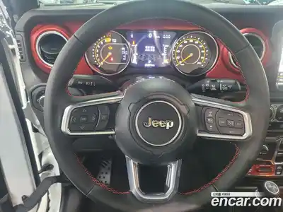 Jeep Wrangler 2023 2.0 автомат (гидро), миниатюра 4