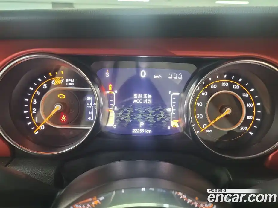 Jeep Wrangler 2023 2.0 автомат (гидро), фото 5
