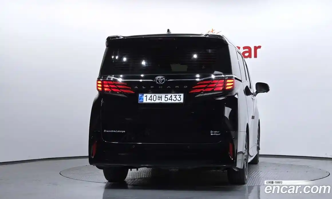 Toyota Alphard 2024 2.5 автомат (гидро), фото 4 Toyota Alphard 2024 2.5 автомат (гидро), фото 4