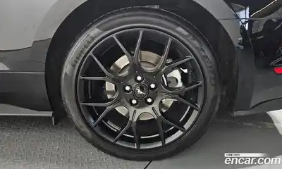 Ford Mustang 2023 2.3 автомат (гидро), миниатюра 7