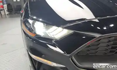 Ford Mustang 2023 2.3 автомат (гидро), миниатюра 8