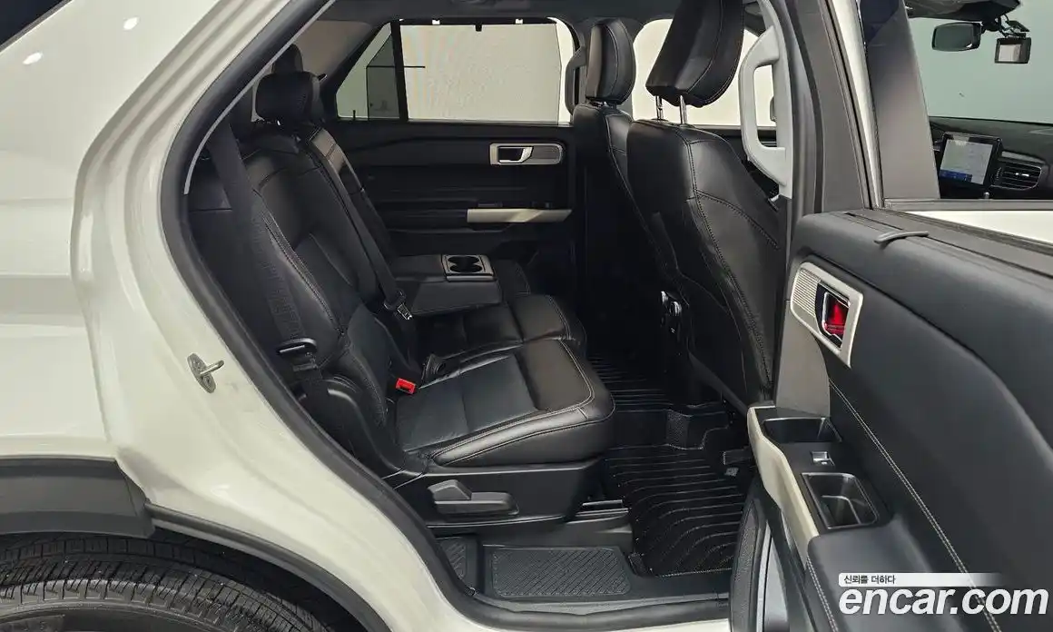 Ford Explorer 2022 2.3 автомат (гидро), фото 11
