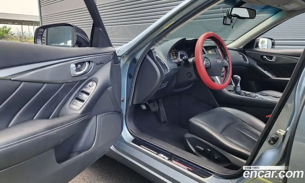 Infiniti Q50 2015 2.1 автомат (гидро), фото 10 Infiniti Q50 2015 2.1 автомат (гидро), фото 10
